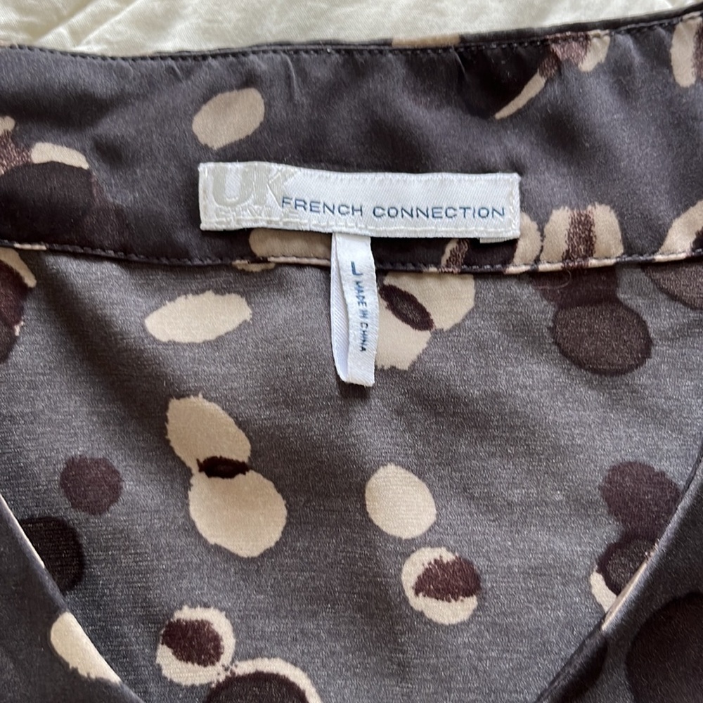French Connection Poly Tee - Picture 2 of 2